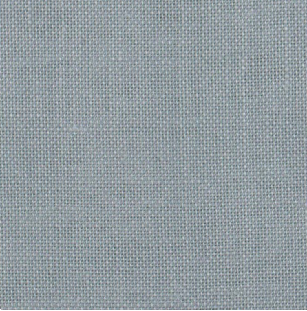 Country French 32 ct Rain